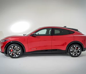 La Ford Mustang Mach-E sera commercialisée en ligne